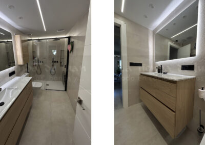Aseo, Baño DiGiovanni, Reforma, Zaragoza, Baño, Mueble a medida, amueblamiento, mueble blanco, lavabo sobre encimera, tirador oculto, mueble cajones, durian, corian, krion, encimera madera, mampara cristal, cerámica mosaico, cerámica crema, cerámica lineas, suelo gris, radiador toallero, columna ducha, plato ducha pizarra, plato ducha a ras, toallero en alto, mampara de dos hojas, bañera, espejo luz led, mampara bañera