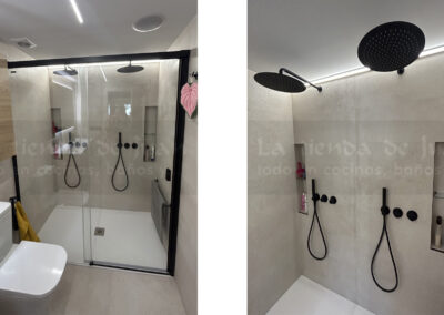 Aseo, Baño DiGiovanni, Reforma, Zaragoza, Baño, Mueble a medida, amueblamiento, mueble blanco, lavabo sobre encimera, tirador oculto, mueble cajones, durian, corian, krion, encimera madera, mampara cristal, cerámica mosaico, cerámica crema, cerámica lineas, suelo gris, radiador toallero, columna ducha, plato ducha pizarra, plato ducha a ras, toallero en alto, mampara de dos hojas, bañera, espejo luz led, mampara bañera